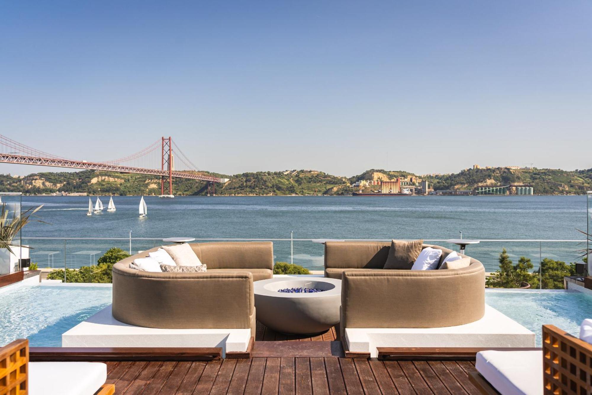 Hyatt Regency Lisbon Hotel Exterior photo